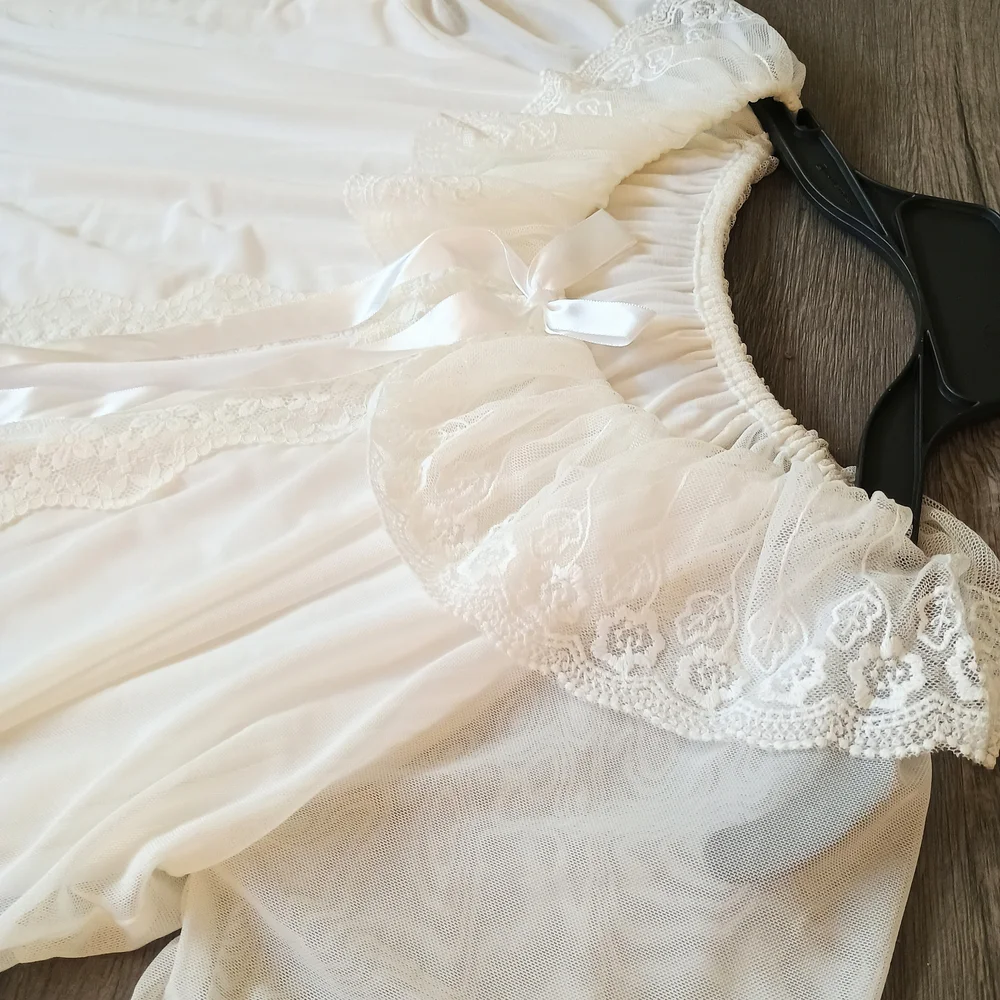 Like new, vintage style, white, double layer nightie, womens intimates, fairy - Picture 3 of 16